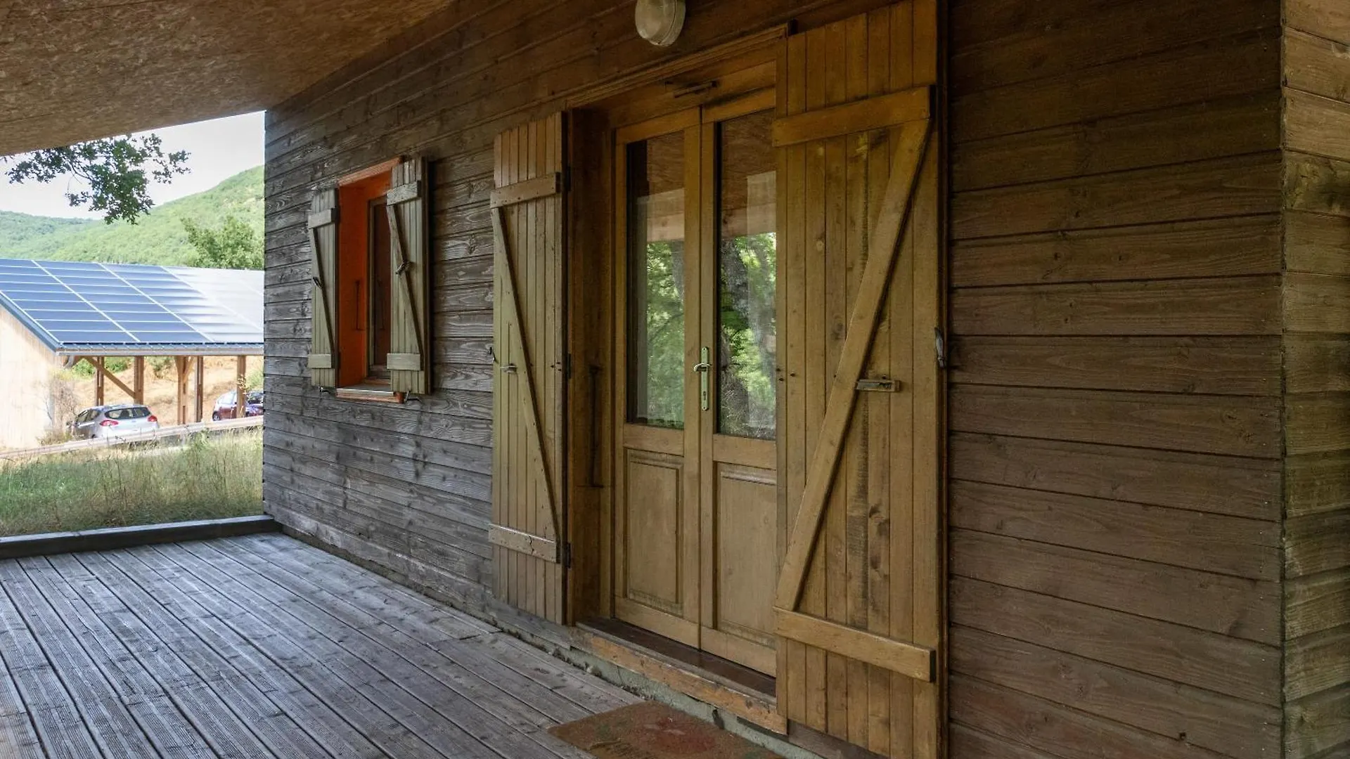 Chalet Orange - Piscine Partagee Darbres ゲストハウス